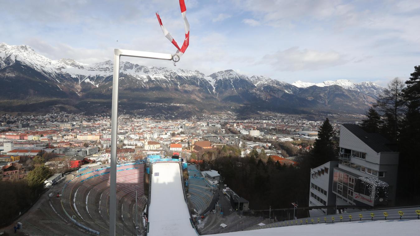 <p>Das Skispringen in Innsbruck wurde wegen zu starken Windes abgesagt.</p>