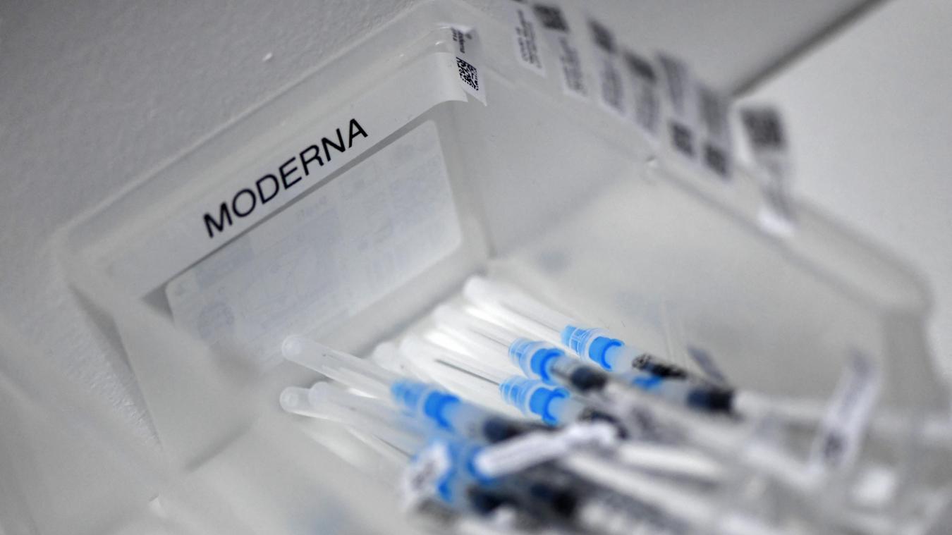 <p>Der Moderna-Impfstoff wird in Belgien für junge Menschen vorerst nur noch zum boostern verwendet.</p>
