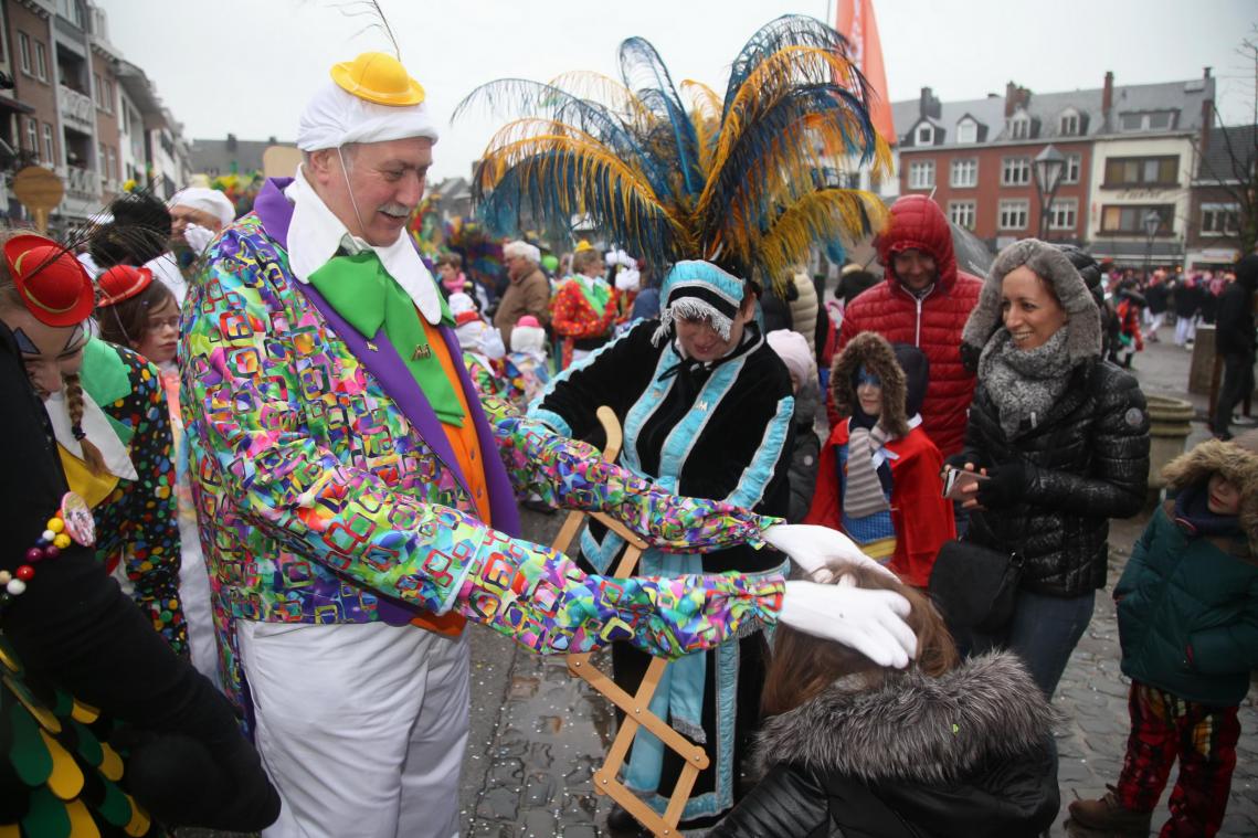 <p>Die Corona-Schutzmaßnahmen lassen auch in diesem Jahr keine unbeschwerten Karnevalsfeiern zu. In Malmedy wurde der Cwarmê jetzt abgesagt.</p>