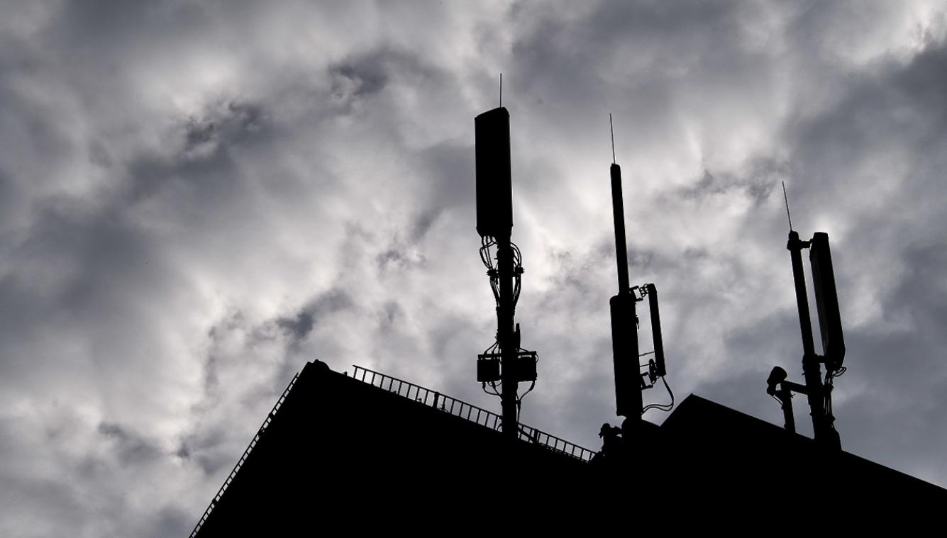 <p>Zonen mit schlechtem oder nicht vorhandenem Mobilfunk- oder Internetempfang gibt es auch in Ostbelgien. Illustrationsbild: dpa</p>