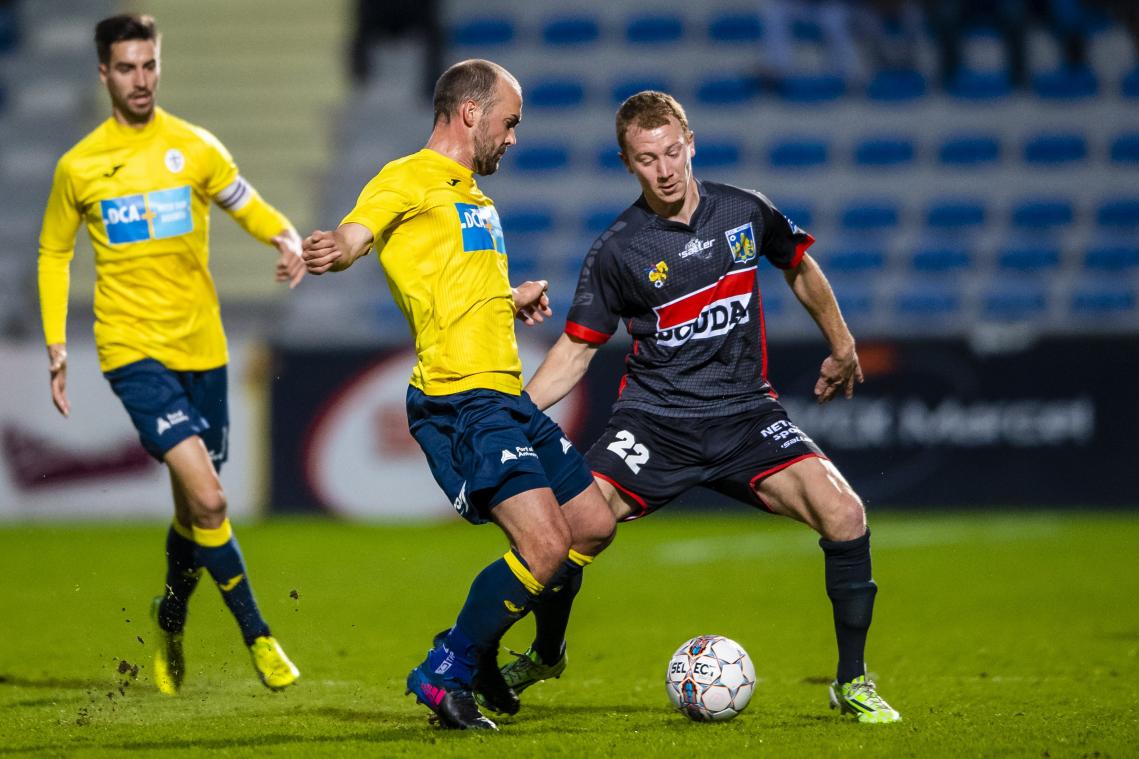 <p>Christian Brüls (r.) bleibt in Westerlo.</p>