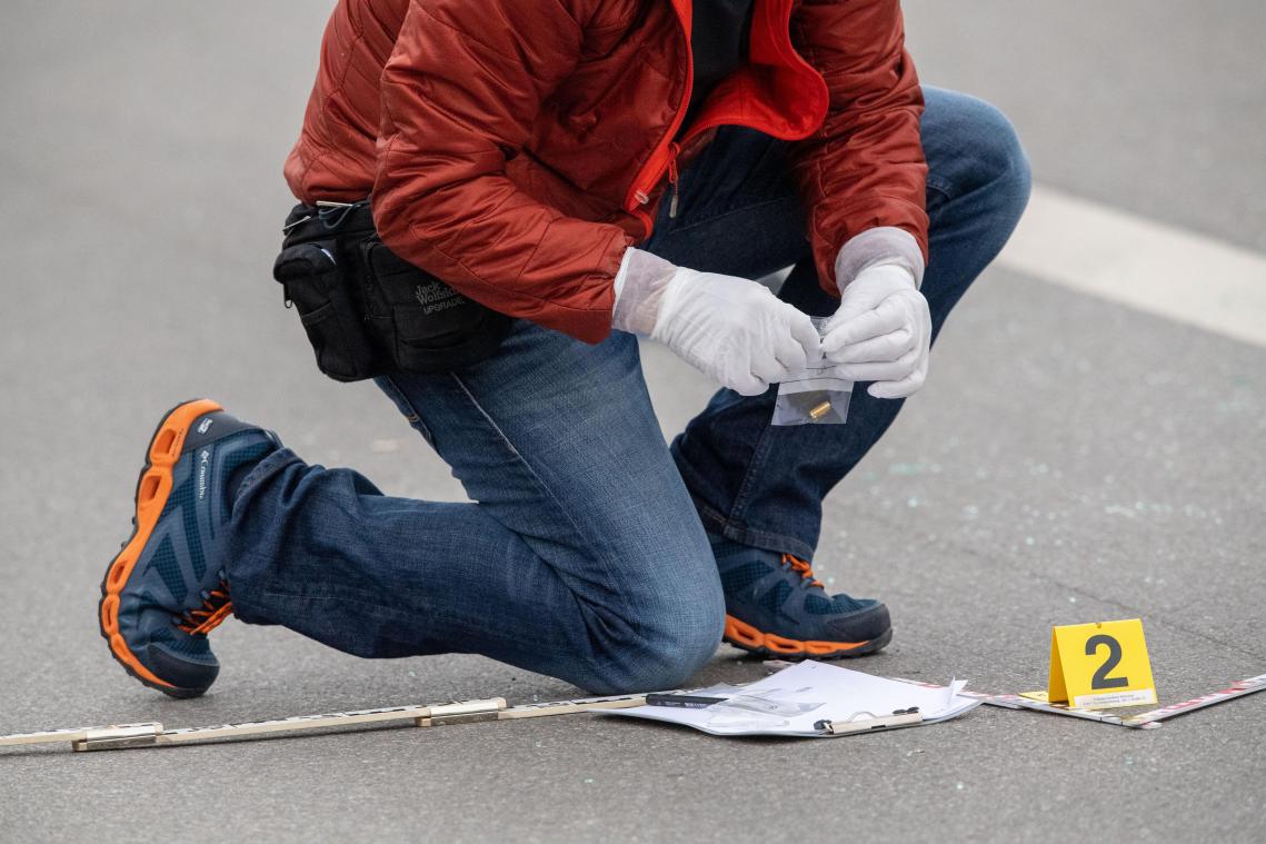 <p>In Sachen Spurensicherung sind die lokalen Polizeizonen in Brüssel künftig auf sich alleine gestellt.</p>