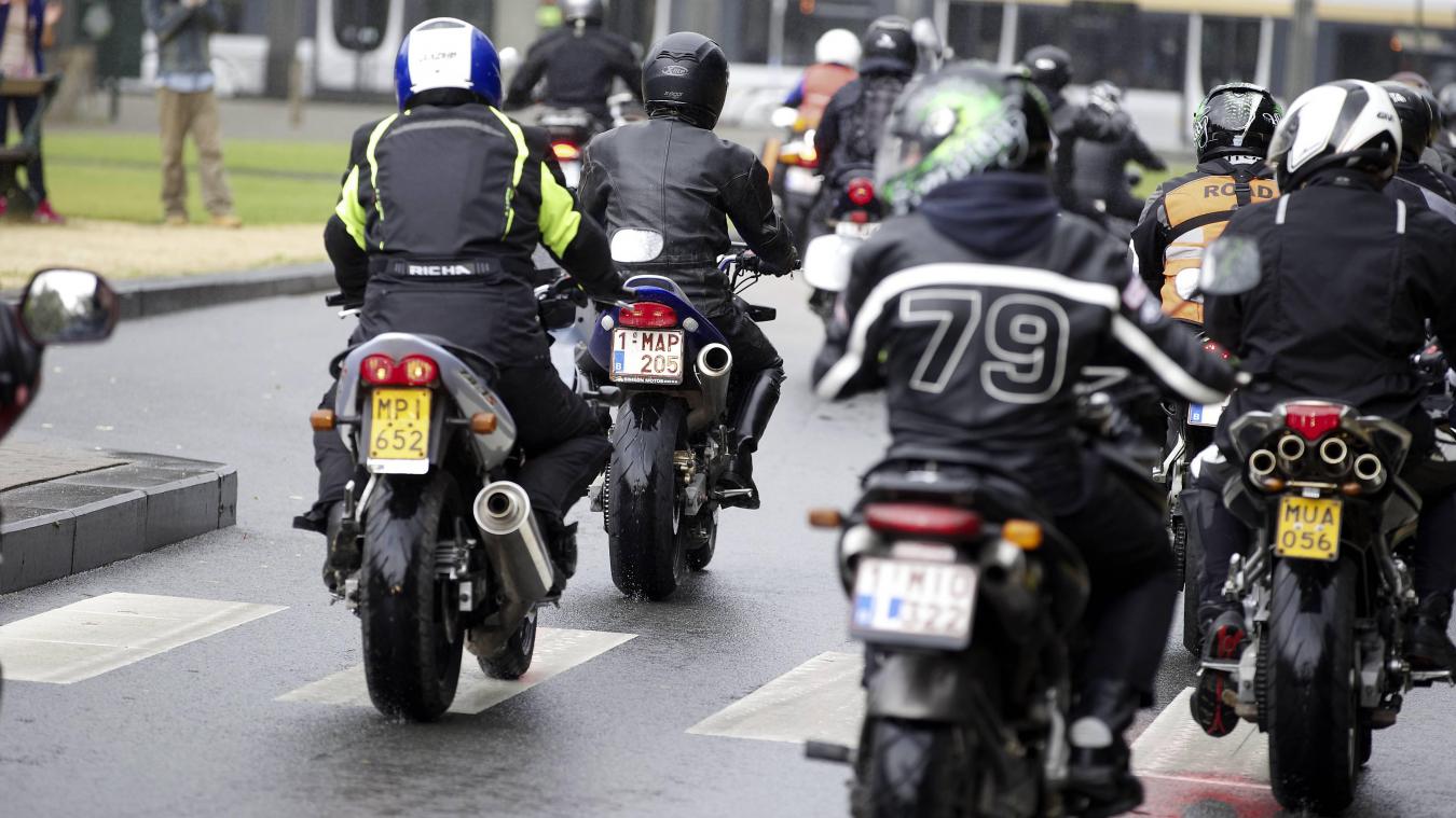 <p>Für Motorradfahrer soll eine Alkohol-Nulltoleranz gelten. Das fordert das Verkehrssicherheitsinstitut Vias.</p>
