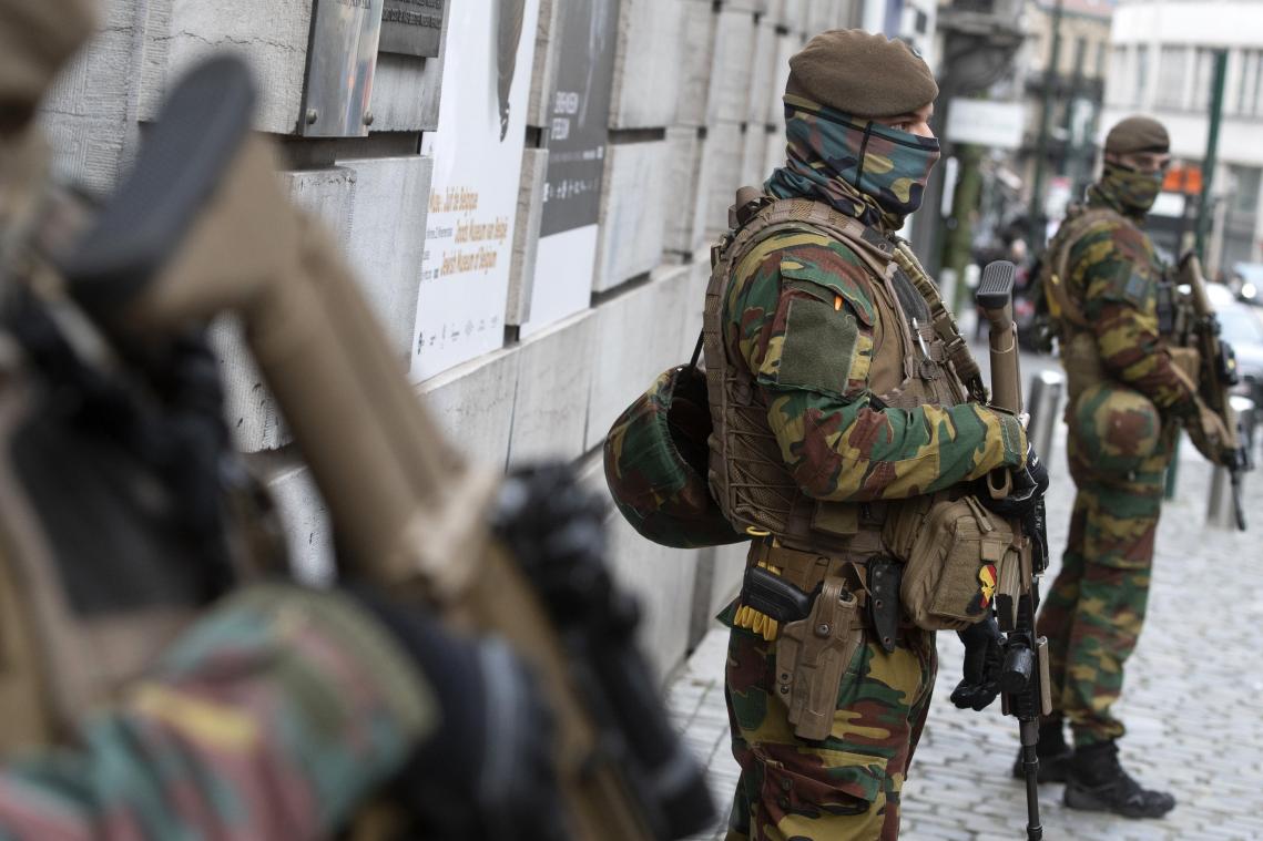 <p>Weiterhin 550 Soldaten auf belgischen Straßen</p>
