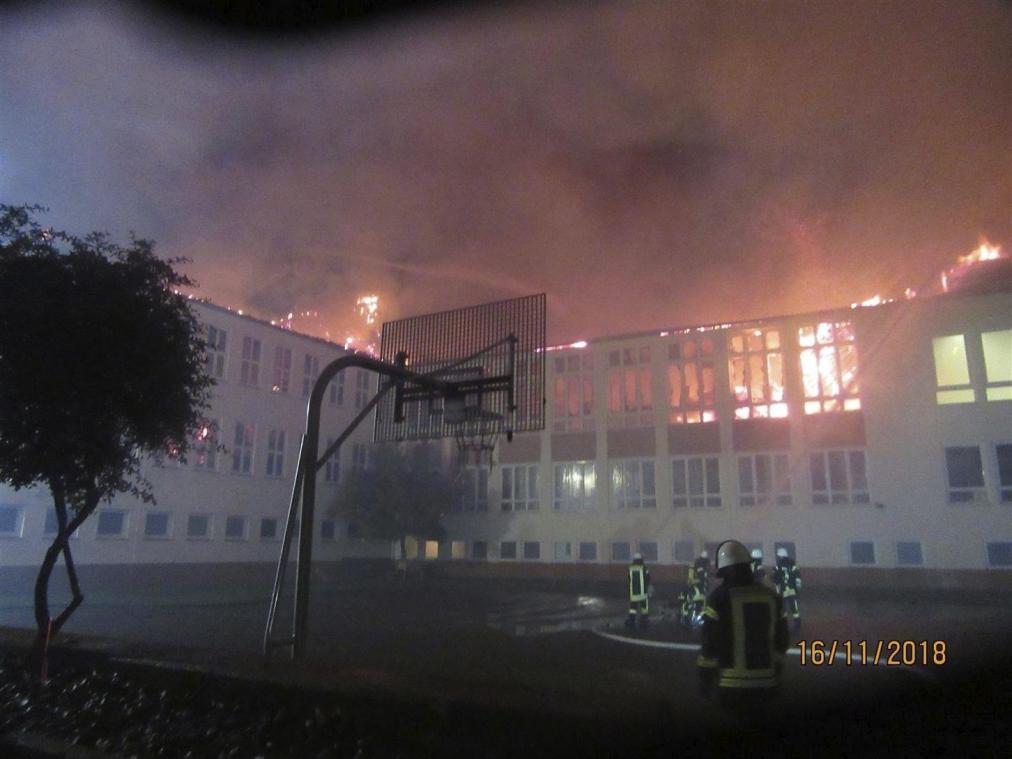 <p>Am 16. November 2018 ging das Schleidener Gymnasium in Flammen auf.</p>