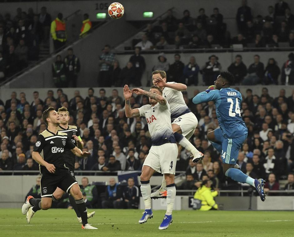 <p>Auch zwei belgische Nationalspieler spielen bei Tottenham eine wichtige Rolle: Jan Vertonghen und Toby Alderweireld - hier im Halbfinale gegen Ajax Amsterdam - könnten am Samstag die Champions League gewinnen.</p>