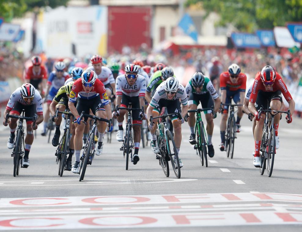 <p>Jakobsen gewinnt vierte Vuelta-Etappe - Aus für Kruijswijk</p>
