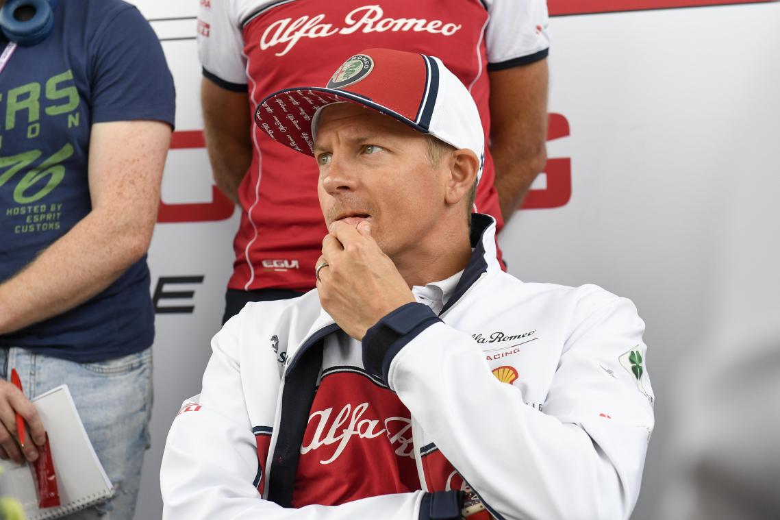 <p>Kimi Räikkönen (Alfa Romeo) zog sich während der Sommerferien eine Muskelverletzung zu.</p>