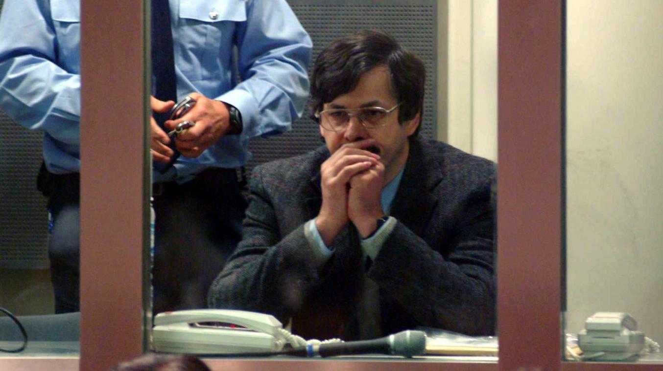 <p>Marc Dutroux, hier bei seiner Verurteilung 2004, will vorzeitig aus der Haft entlassen werden.</p>