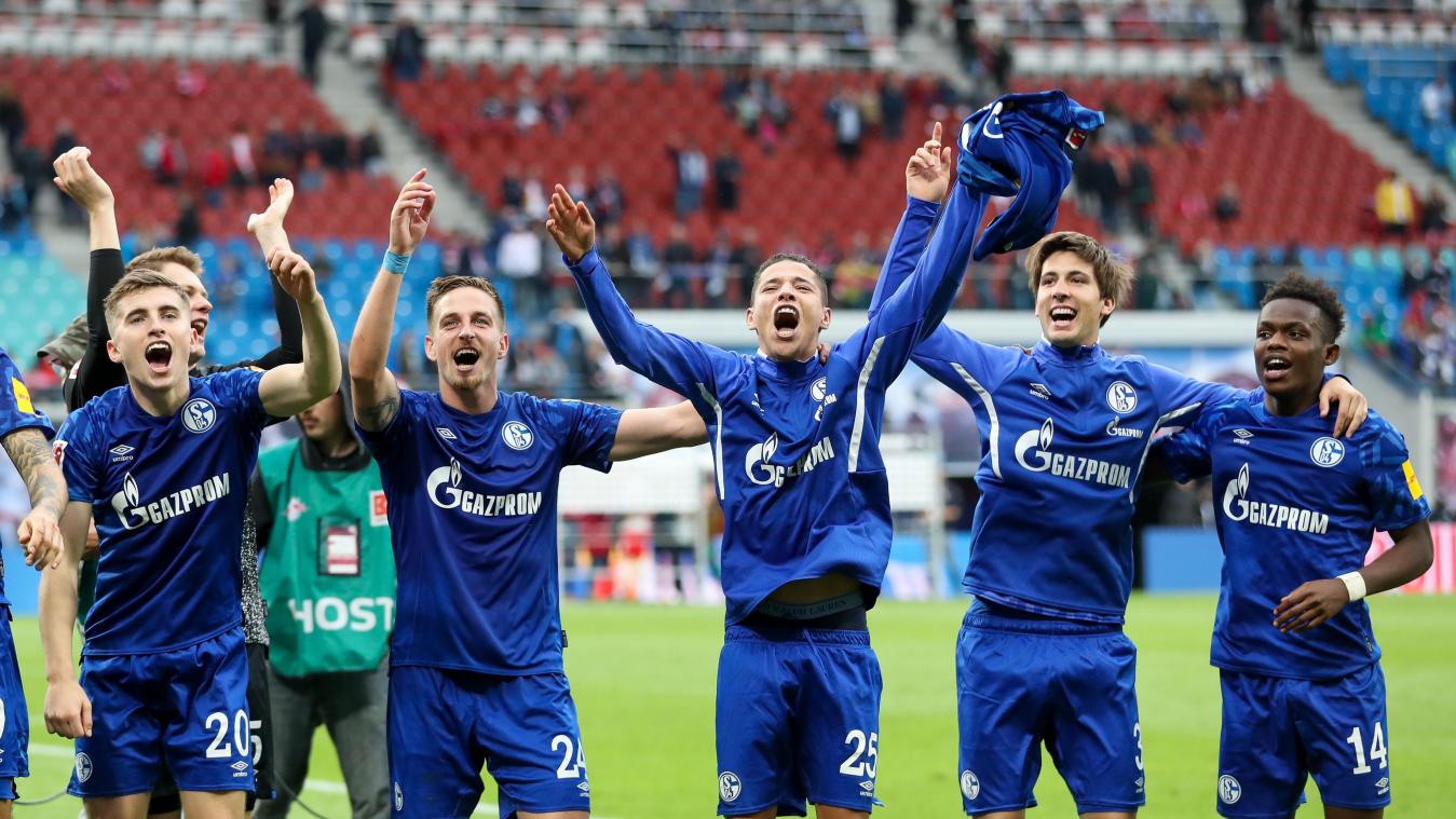 Schalke stoppt RBHöhenflug  Bayern übernimmt Tabellenspitze  GrenzEcho