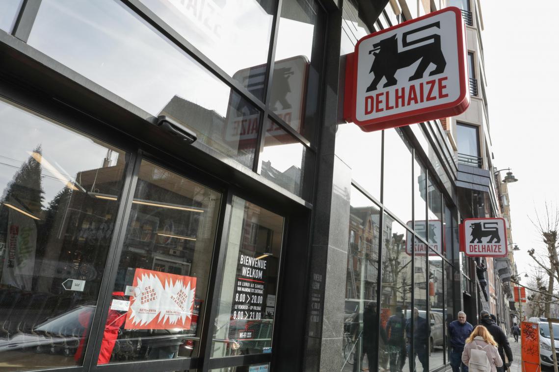 <p>Die Delhaize-Supermärkte schließen ab kommenden Freitag bereits um 20 Uhr.</p>