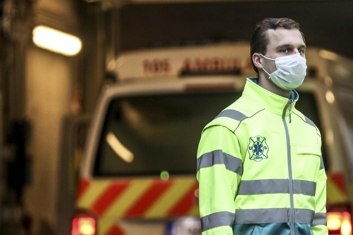 <p>238 Corona-Patienten liegen jetzt auf den Intensivstationen belgischer Krankenhäuser.</p>