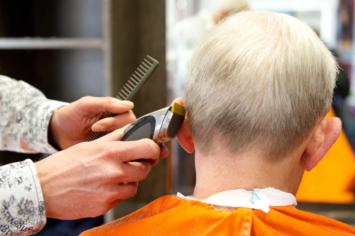 <p>Friseursalons in Belgien müssen vorübergehend schließen.</p>