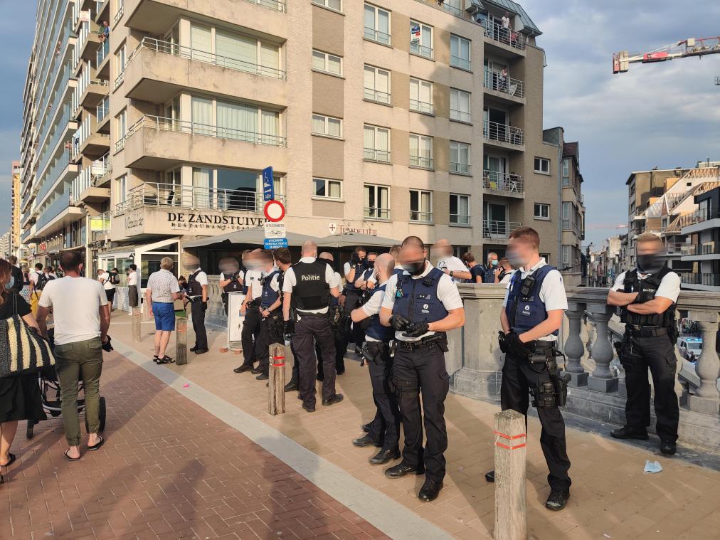 <p>Die Polizei musste mit einem Großaufgebot gegen teils sehr aggressive „Gäste“ vorgehen.</p>