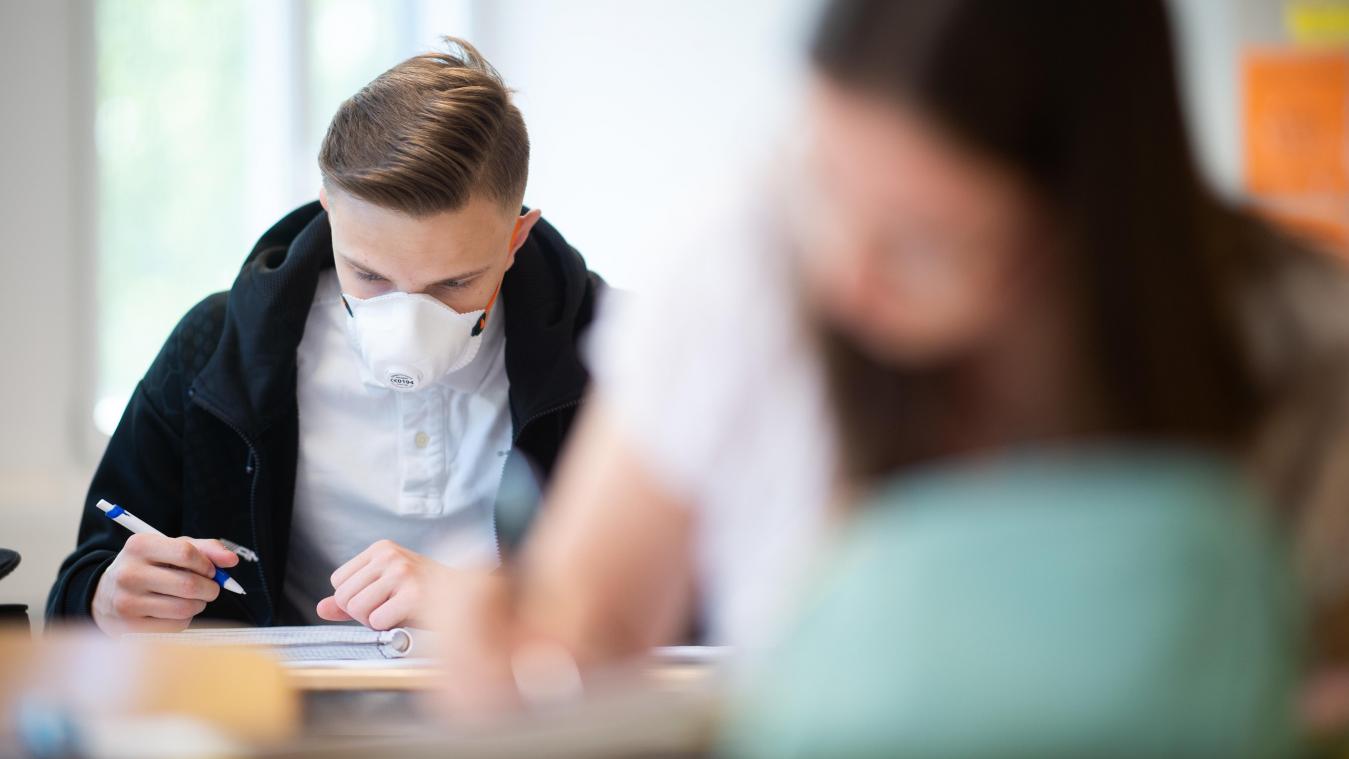 <p>Corona-Maßnahme in Flandern: Schüler können am Wochenende die Schulbank drücken</p>
