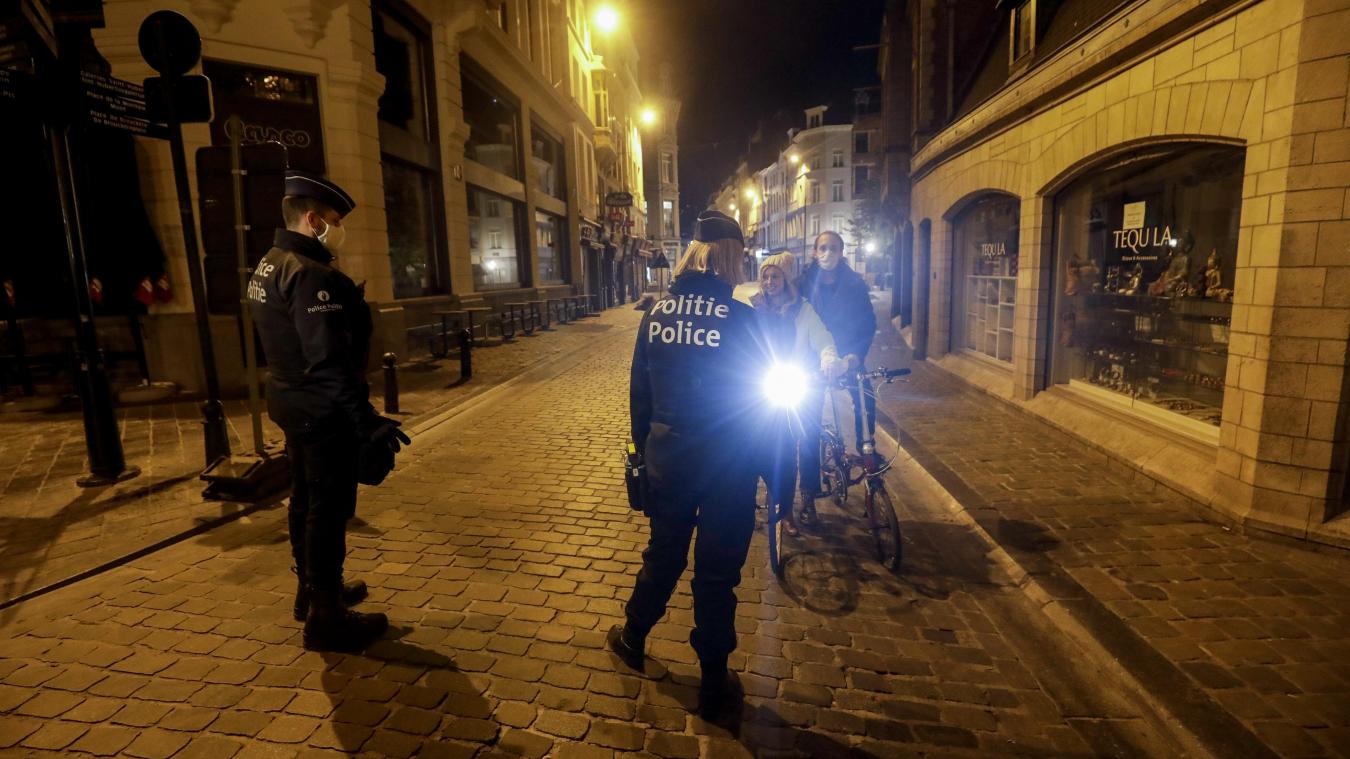 <p>Ausgangssperre bis zum 15. Januar verlängert - Ausnahme für Heiligabend</p>
