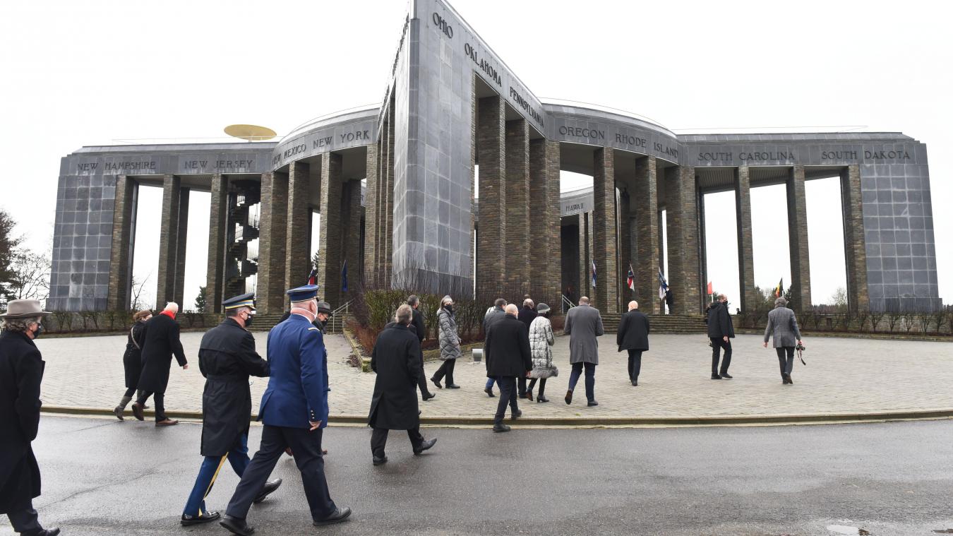 <p>Das Denkmal in Bastogne steht jetzt unter amerikanischer Verwaltung.</p>