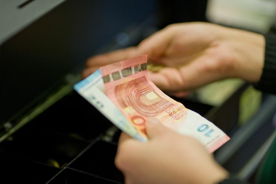 <p>Die Kurzarbeit kostet den Staat 4,3 Milliarden Euro</p>
