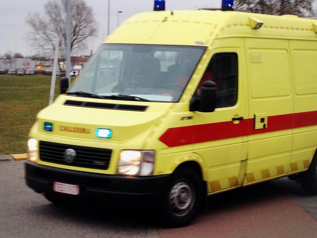 <p>Der Fahrer eines Krankenwagens rettete zwei Menschen das Leben.</p>