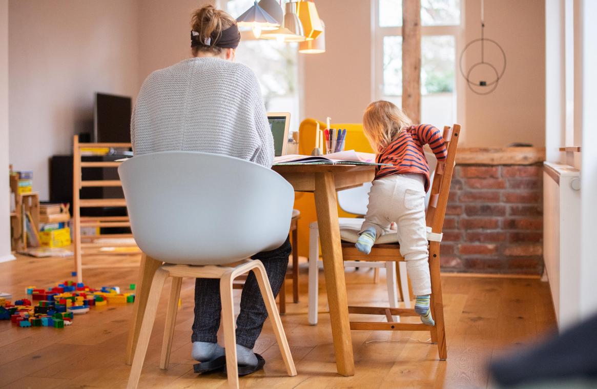 <p>Selbstständige, die kommende Woche die Kinderbetreuung übernehmen, profitieren von Überbrückungsrecht</p>

