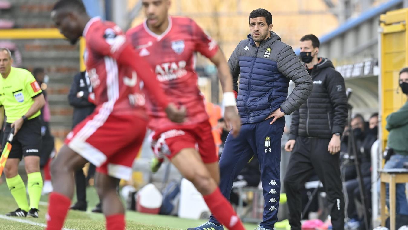<p>Charleroi trennt sich von Cheftrainer Belhocine</p>
