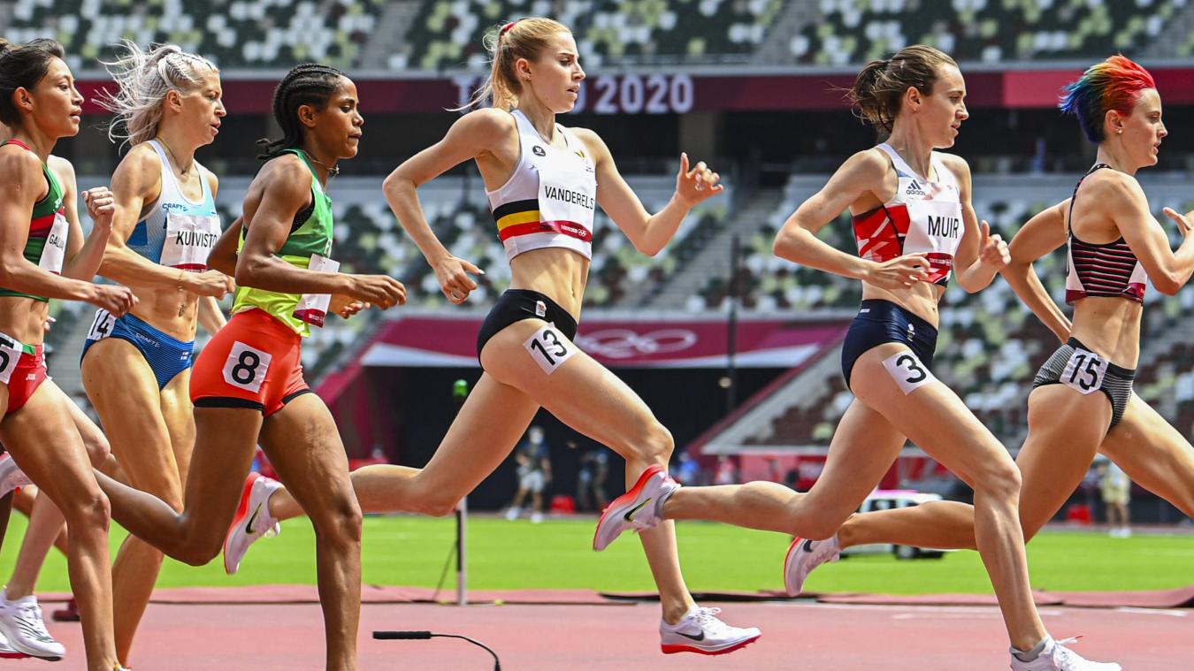 <p>Elise Vanderelst (Mitte) hat die Vorrunde über 1.500 Meter überstanden.</p>