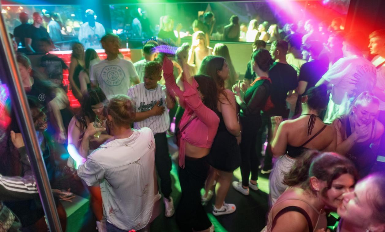 <p>Ab dem 1. Oktober dürfen Diskotheken und Nachtclubs wieder öffnen.</p>