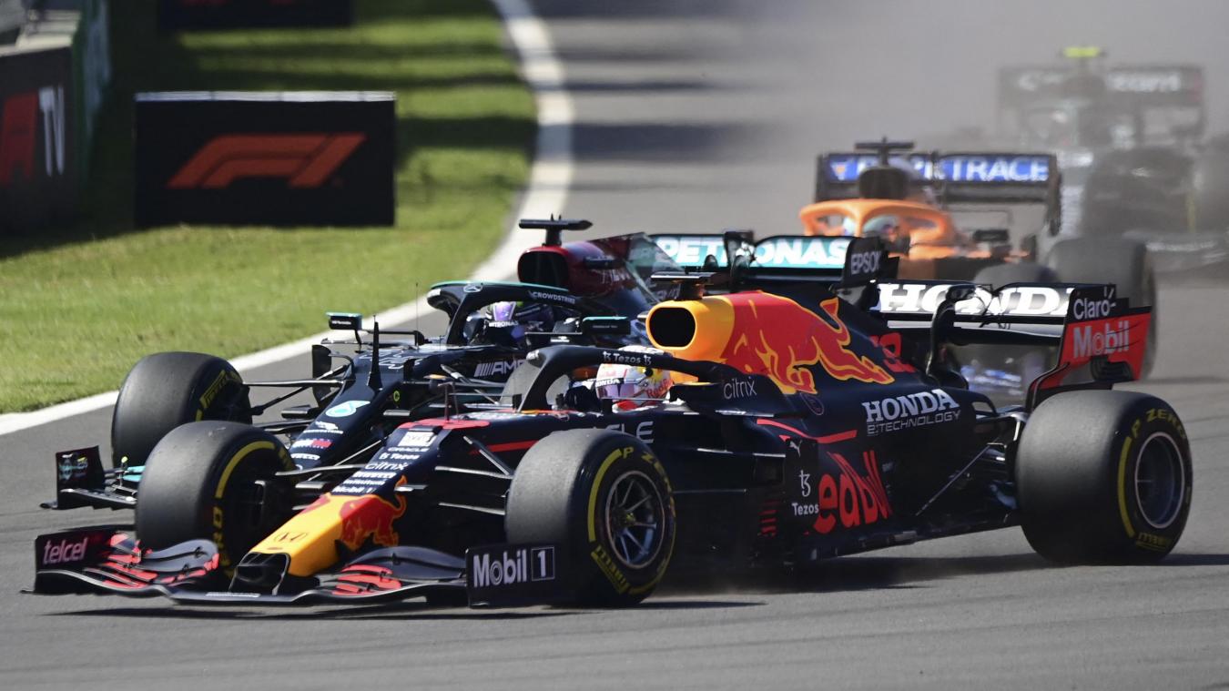 <p>Max Verstappen und Lewis Hamilton lieferten sich ein heißes Duell.</p>