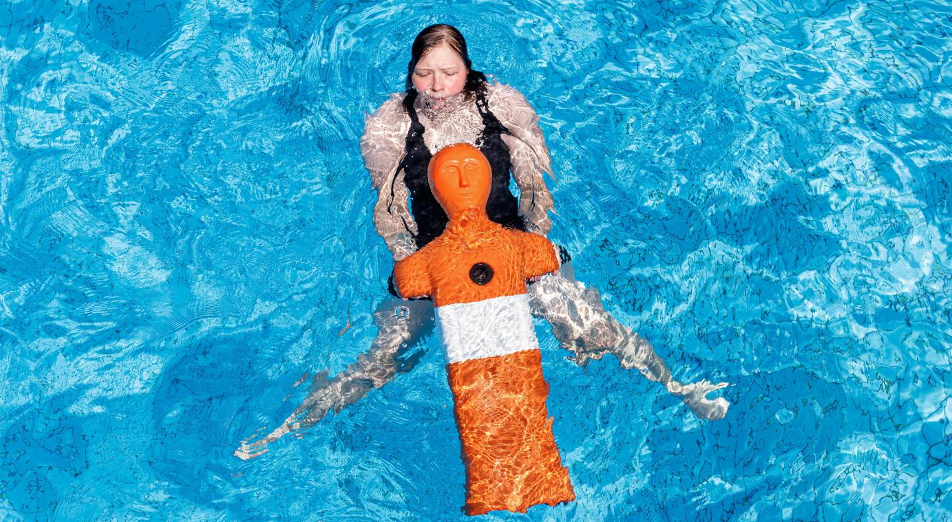 <p>In flandern wird händeringend nach Rettungsschwimmern gesucht.</p>