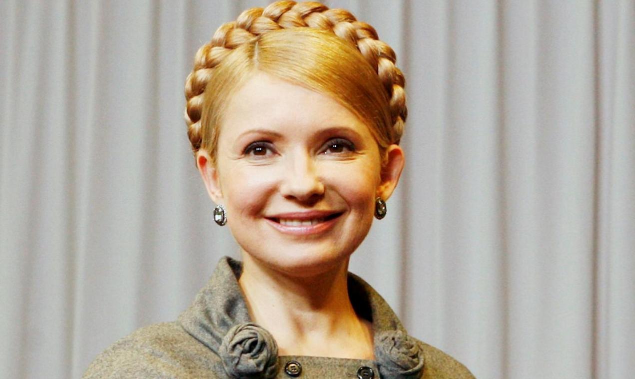 <p>Die Ukrainer hatten Julia Timoschenko bei den letzten Wahlen den Schauspieler und absolut unerfahrenen Wolodymir Zelenskyj vorgezogen. Beide gelten als korrupt.</p>