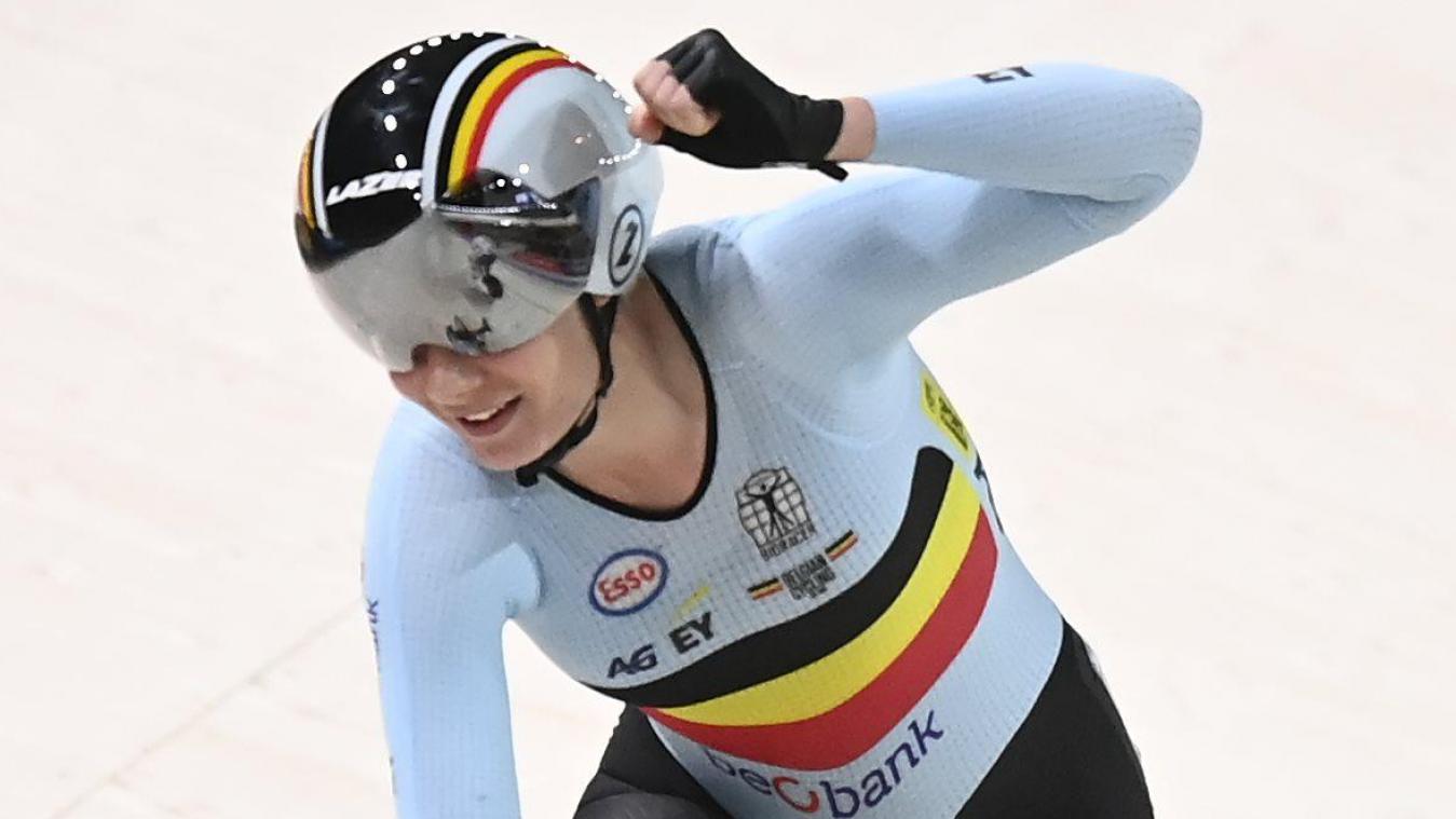 <p>Gold! Lotte Kopecky setzt sich in München bei den European Championships im Ausscheidungsfahren gegen die Konkurrenz durch.</p>