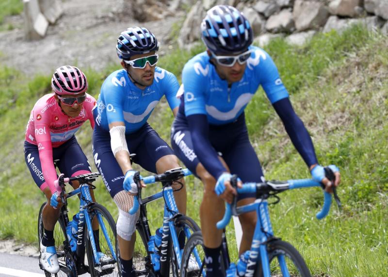 <p>Von Nervosität ist bei Carapaz keine Spur. Er agiert mit der Gelassenheit eines Mannes, der sich seiner Stärke bewusst ist.</p>