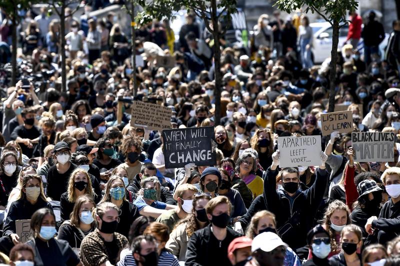 <p>Ein Anti-Rassismus-Protest in Antwerpen am Sonntag, 7. Juni 2020.</p>