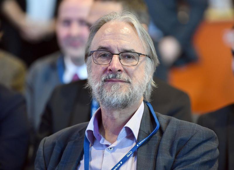 <p>Karlheinz Brandenburg ist Professor und Miterfinder des mp3-Verfahrens.</p>