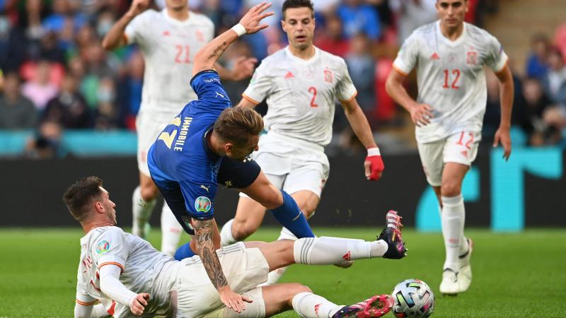 <p>Spanien und Italien lieferten sich einen hochspannenden Halbfinal-Fight.</p>