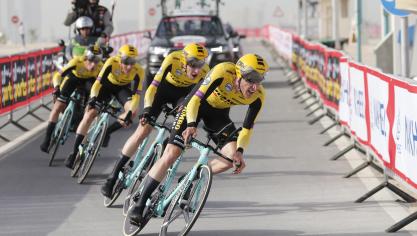 <p>Das Jumbo-Visma-Team gehört zu den Favoriten für das Mannschaftszeitfahren.</p>
