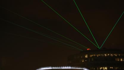 <p>Lasershow statt Feuerwerk in Brüssel.</p>
