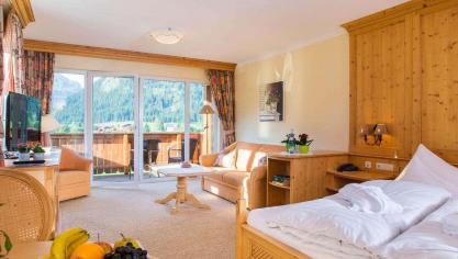 <p>Das Genießerhotel Hohenfels**** lädt zum Entspannen und Genießen ein</p>