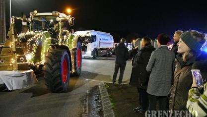 <p>„Adventsleuchten der Traktoren“ – Eupener Land</p>
