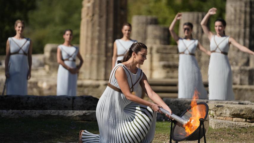 <p>Die Flamme wurde am Montag in der antiken Stätte von Olympia entfacht.</p>